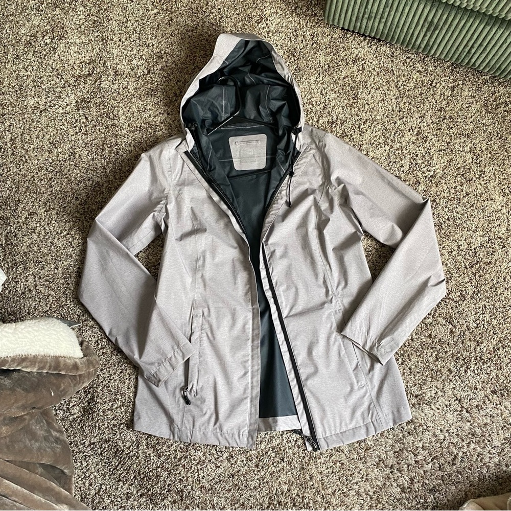 NWOT Lightweight Rain Jacket
